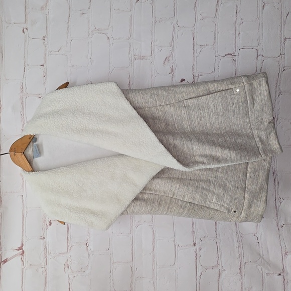 Athleta Apres Anything Sherpa Fleece Vest Oatmeal Heather Women's Size S - Picture 3 of 14